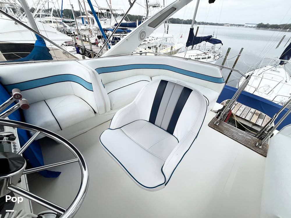 Slide: The Image of Captain's Chair - 15145138