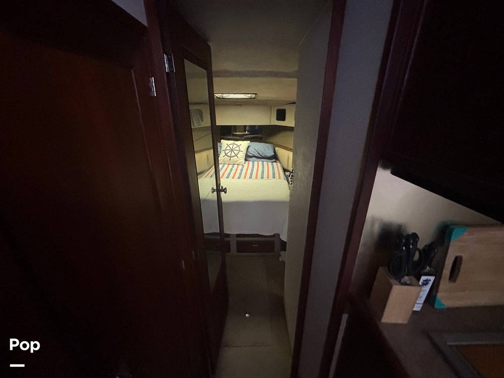 Slide: The Image of Bayliner 3888 Motoryacht 1990 - 15647778