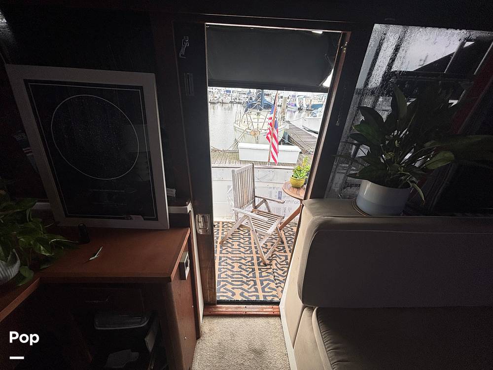 Slide: The Image of Bayliner 3888 Motoryacht 1990 - 15647794