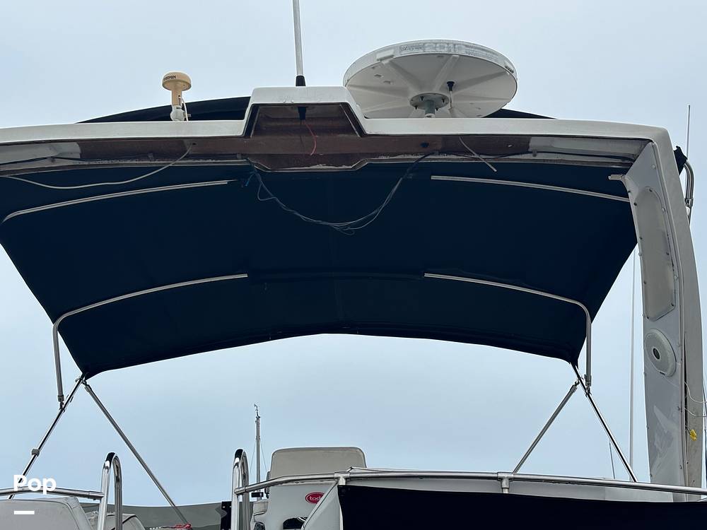 Slide: The Image of Bayliner 3888 Motoryacht 1990 - 15647806