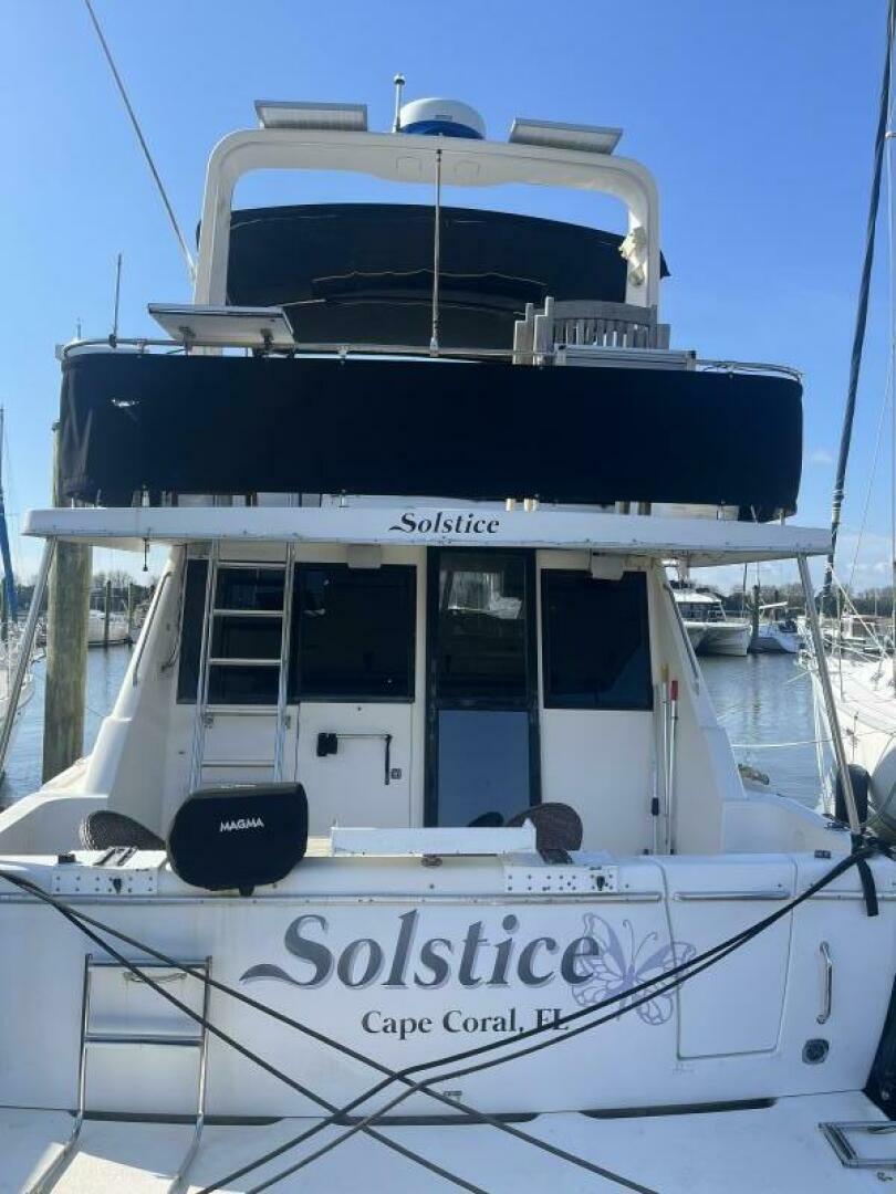 Slide: The Image of Bayliner 3988 1995 - 5158205