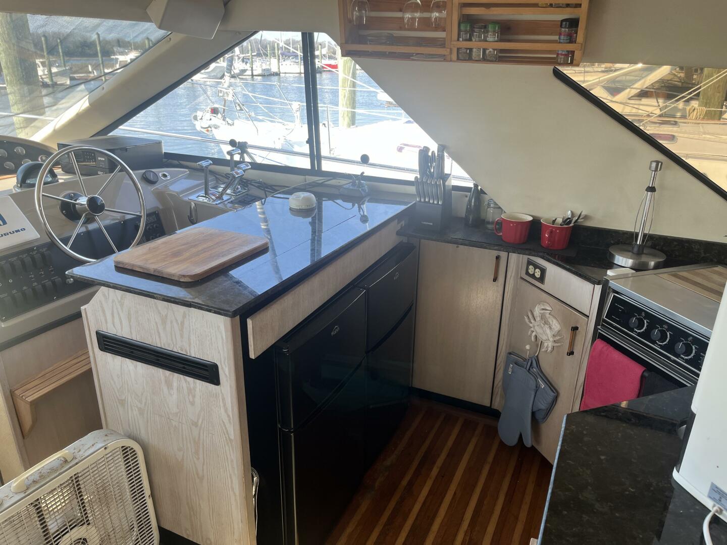 Slide: The Image of Bayliner 3988 1995 - 5158315