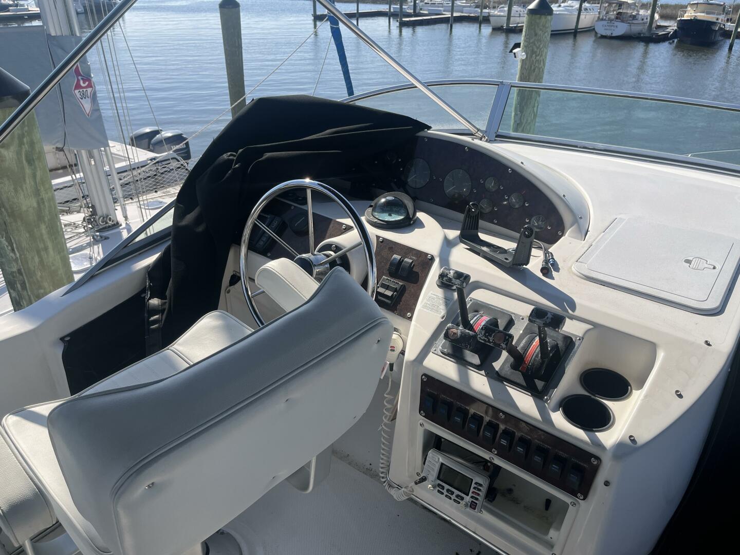 Slide: The Image of Bayliner 3988 1995 - 5158362