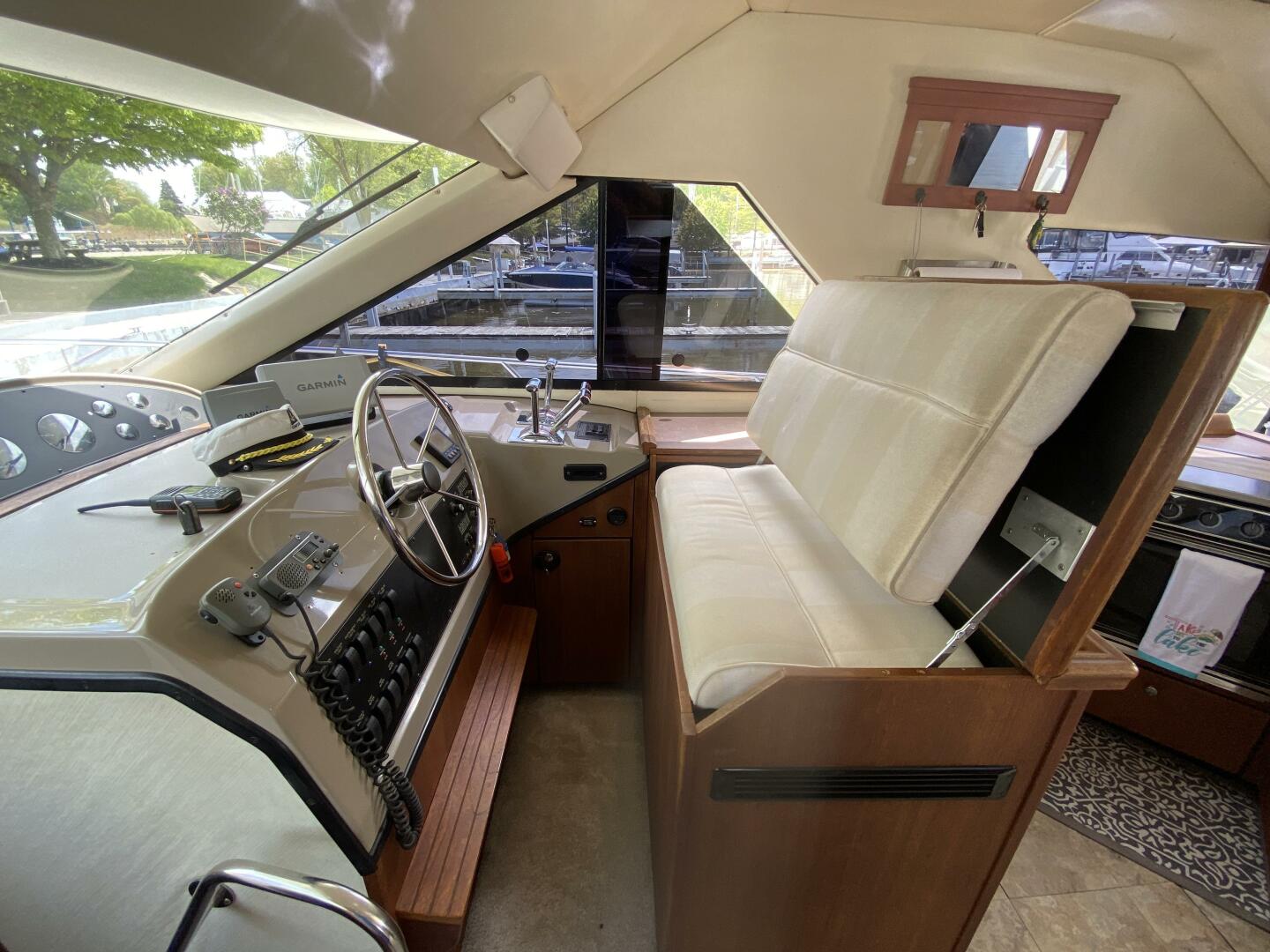 Slide: The Image of Helm Profile - 5323063