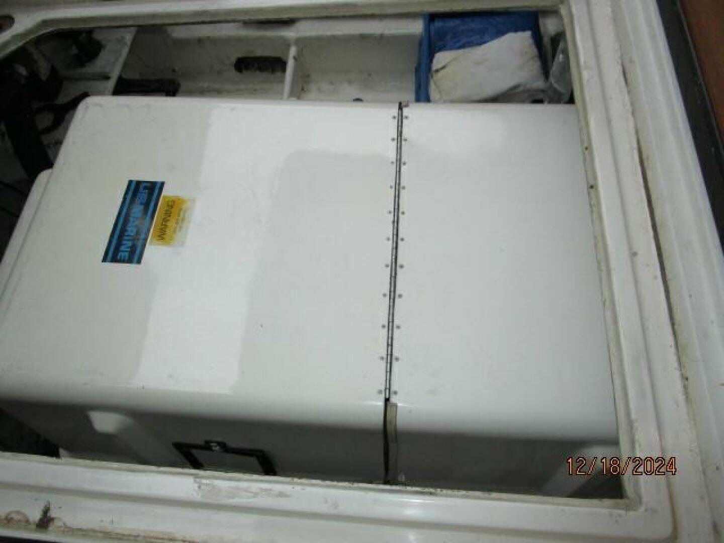 Slide: The Image of 45' Bayliner generator soundbox - 4903394