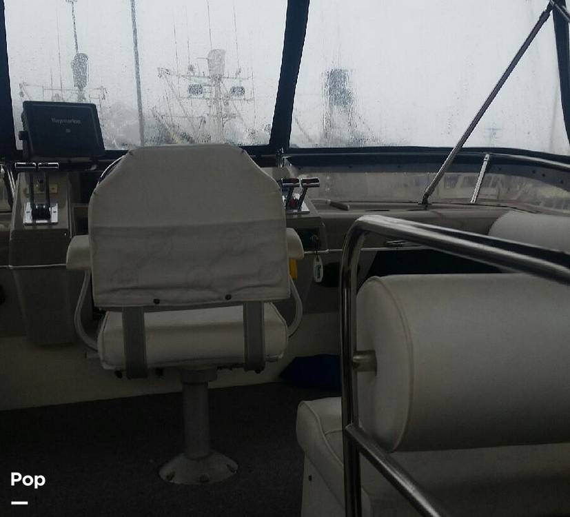 Slide: The Image of Bayliner 4587 Cockpit Motor Yacht 1995 - 2724382