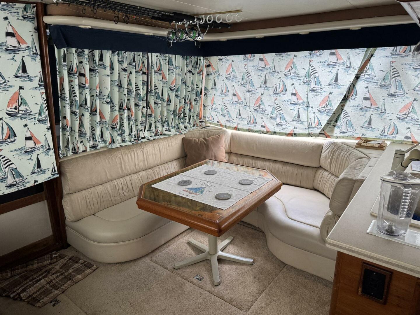 Slide: The Image of Bayliner 4588 Motoryacht 1988 - 5115745