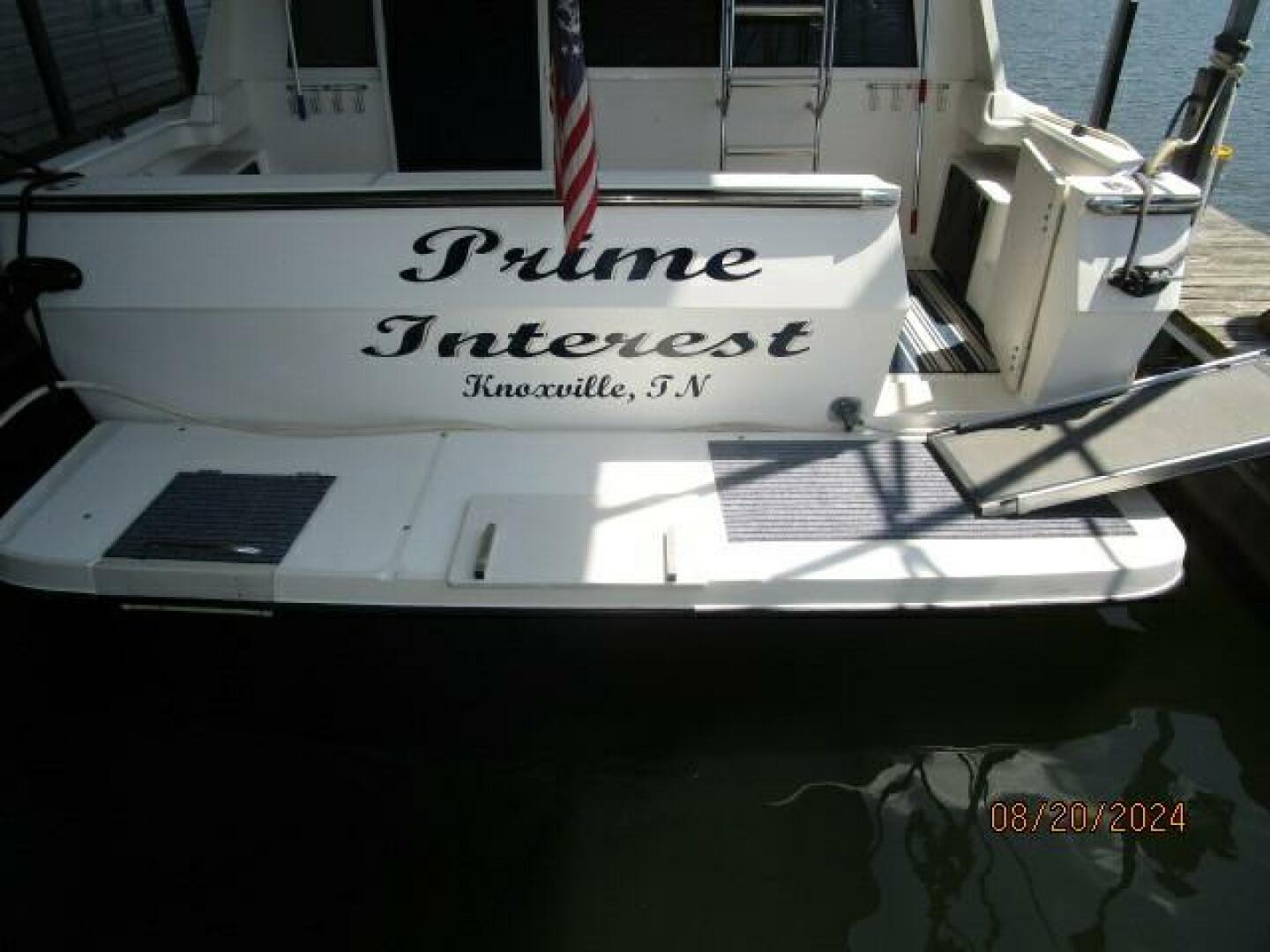 Slide: The Image of 47' Bayliner swimplatform - 4609529