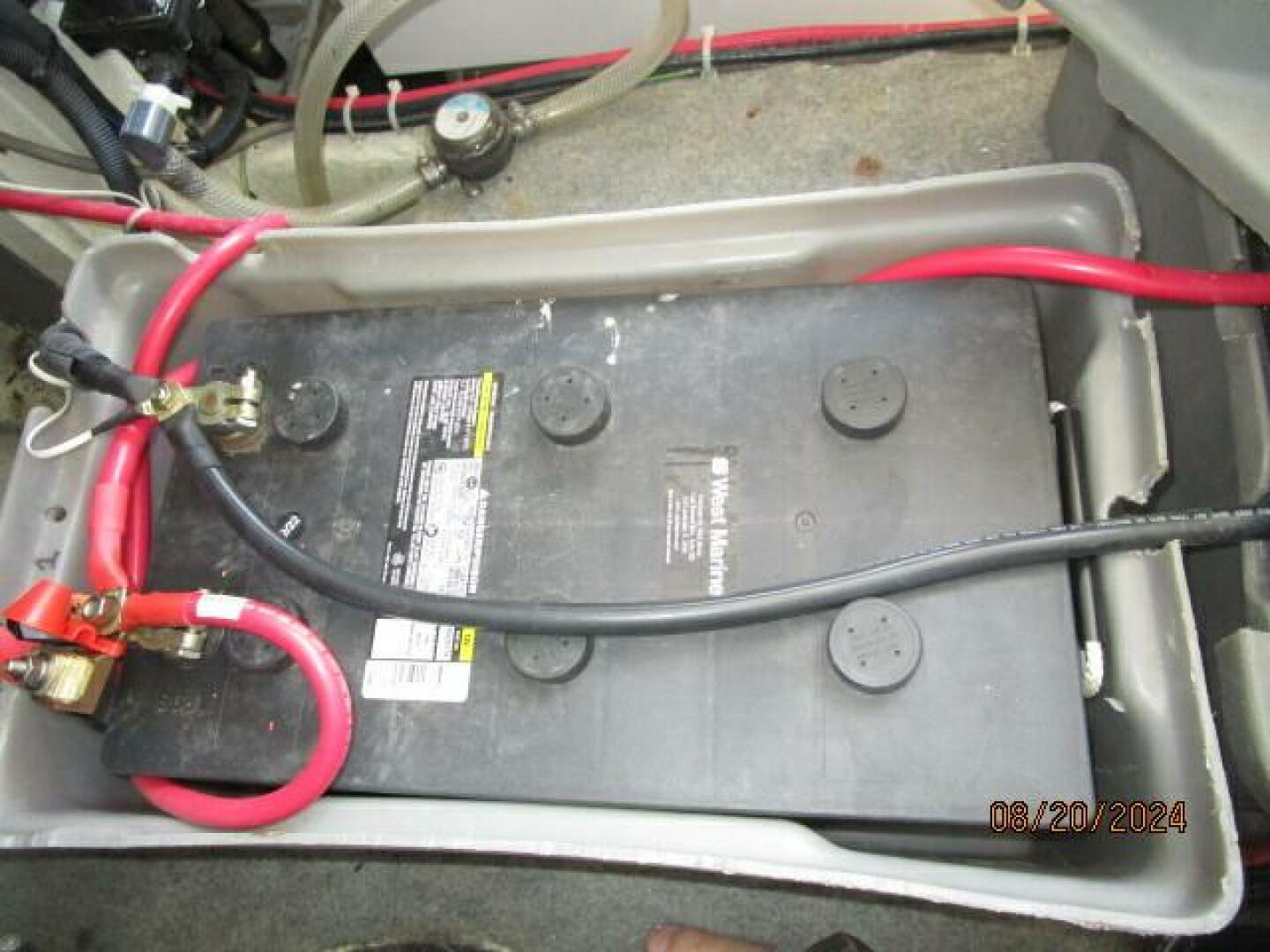 Slide: The Image of 47' Bayliner battery bank2 - 4609451