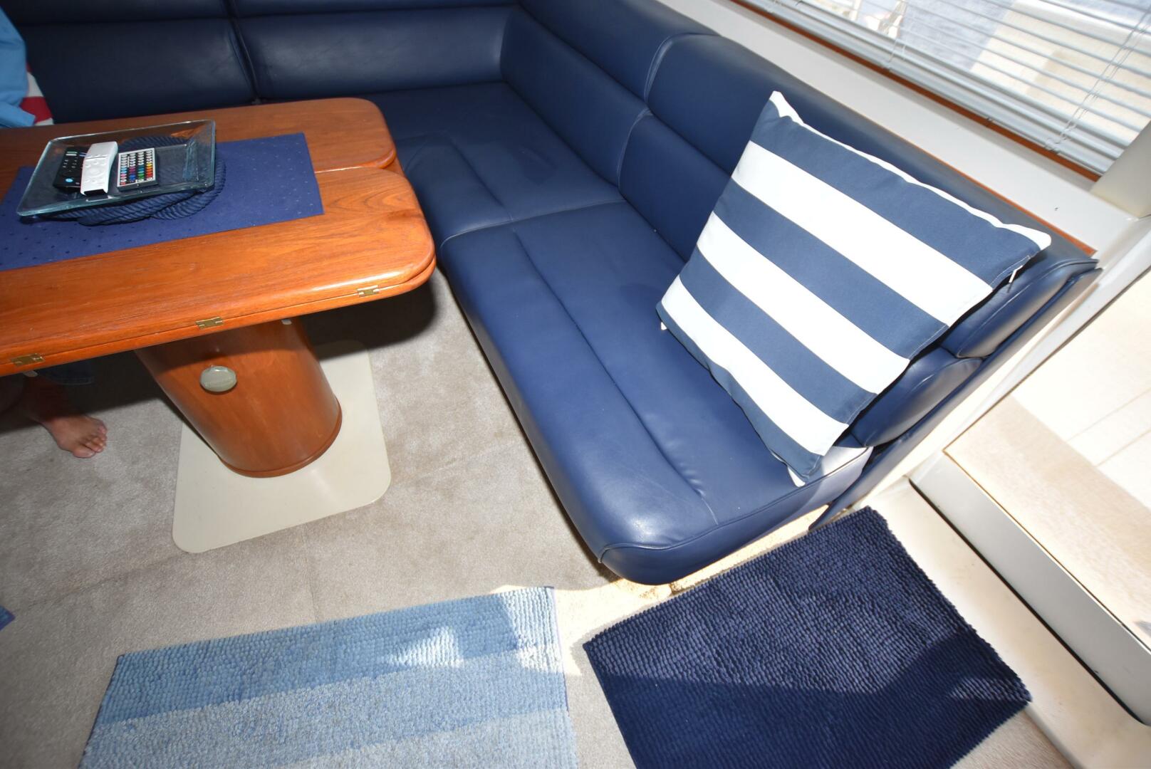 Slide: The Image of Bayliner 4788 Pilot House Motoryacht 1997 - 5035617