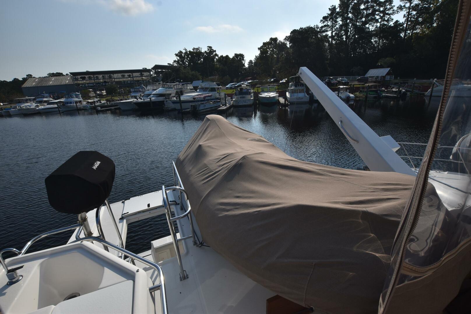Slide: The Image of Bayliner 4788 Pilot House Motoryacht 1997 - 5035628