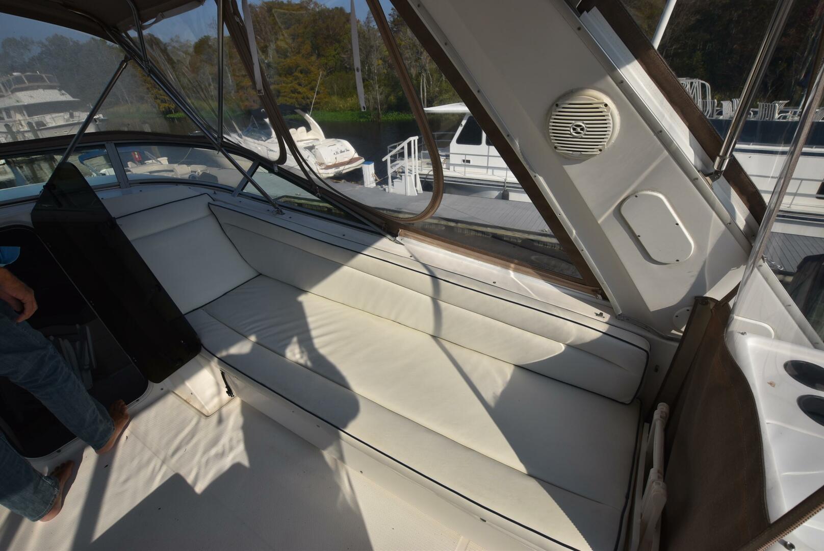 Slide: The Image of Bayliner 4788 Pilot House Motoryacht 1997 - 5035630