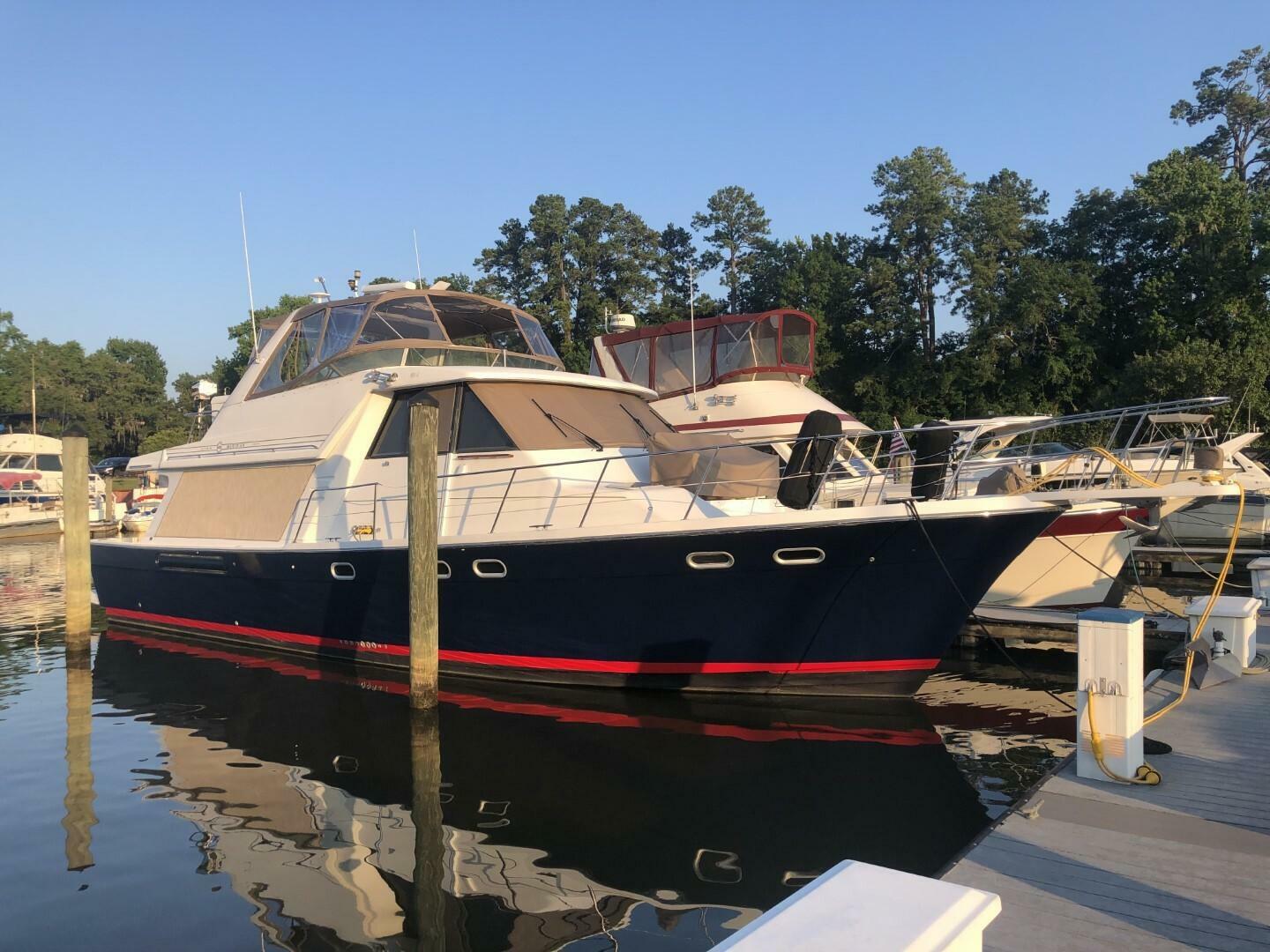 Slide: The Image of Bayliner 4788 Pilot House Motoryacht 1997 - 5035657