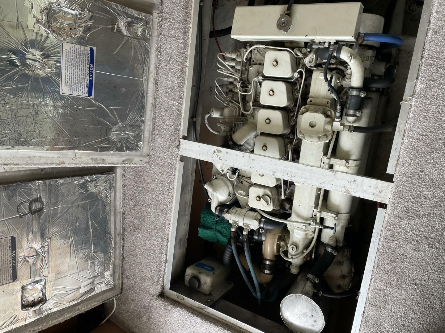 Slide: The Image of Bayliner 4788 Pilot House Motoryacht 2001 - 5368226