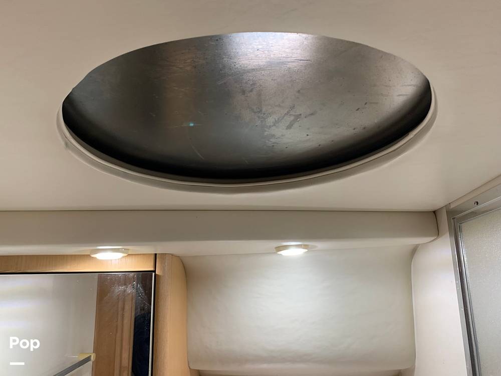 Slide: The Image of Bayliner Avanti 3258 1999 - 15491847