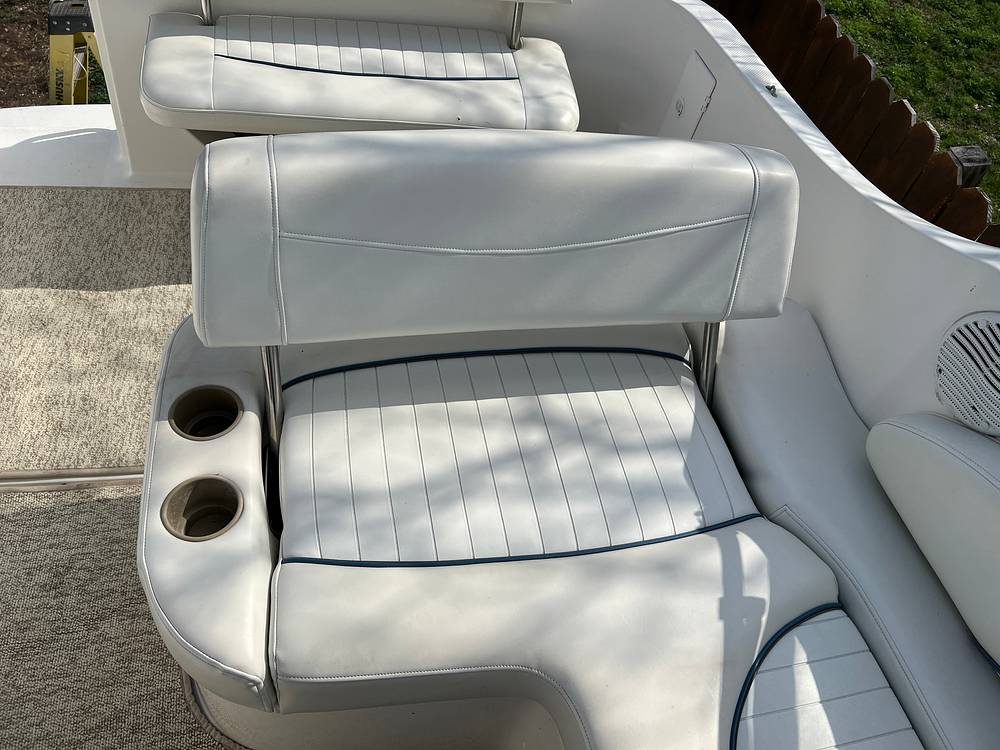 Slide: The Image of Backward Facing Seat - 12071781