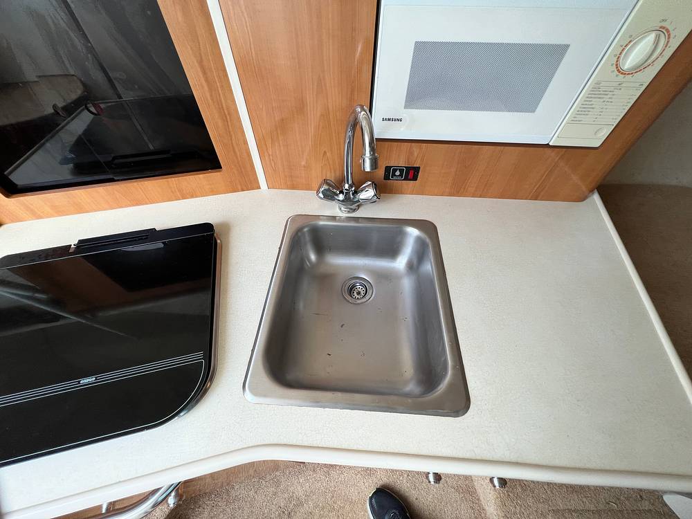 Slide: The Image of Stainless Sink - 12071819