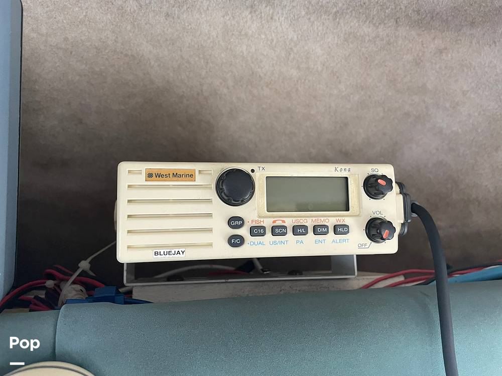Slide: The Image of Bayliner Ciera 2858 Command Bridge 1989 - 15195116