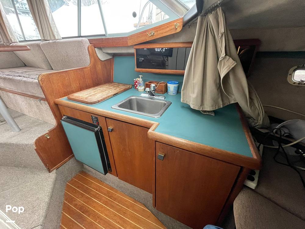 Slide: The Image of Bayliner Ciera 2858 Command Bridge 1989 - 15195128