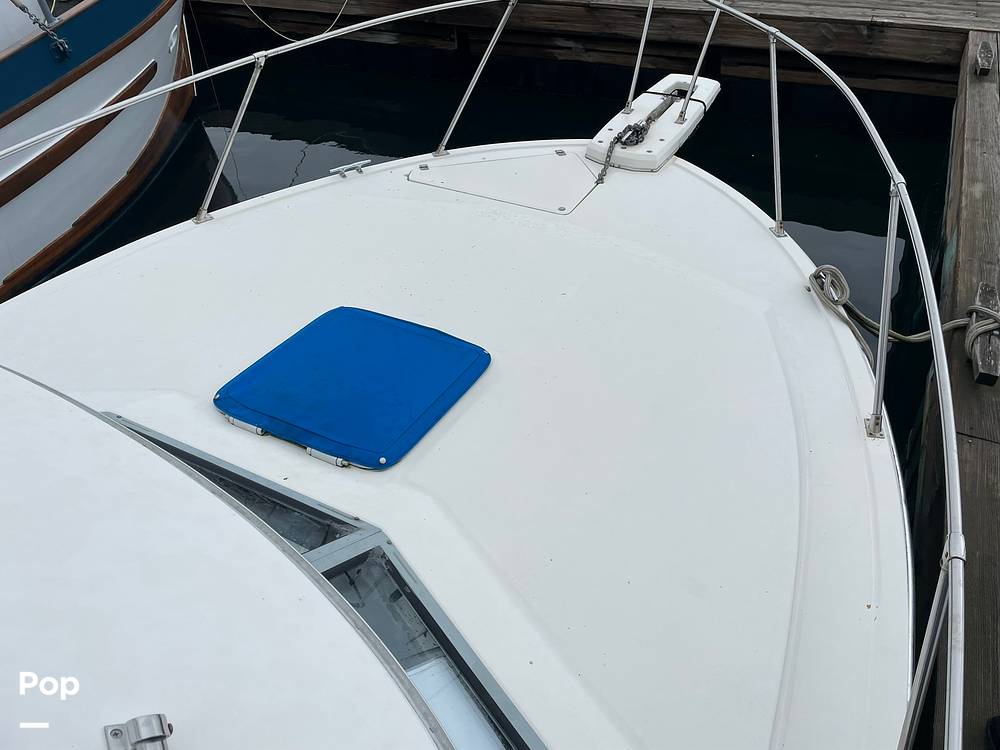 Slide: The Image of Bayliner Ciera 2858 Command Bridge 1989 - 15195189