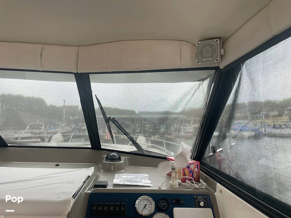 Slide: The Image of Bayliner Ciera Express 2859 1997 - 15294818