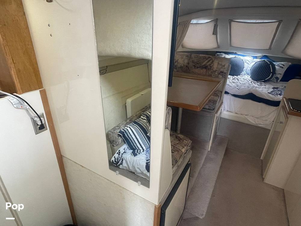 Slide: The Image of Bayliner Ciera Express 2859 1997 - 15294683