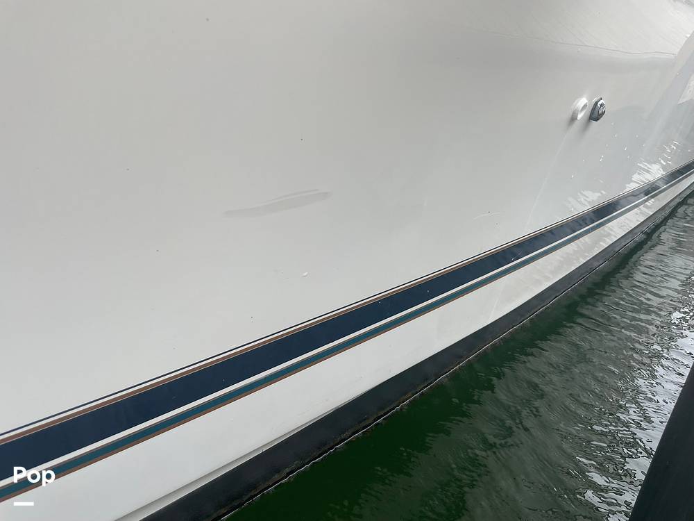 Slide: The Image of Bayliner Ciera Express 2859 1997 - 15294704