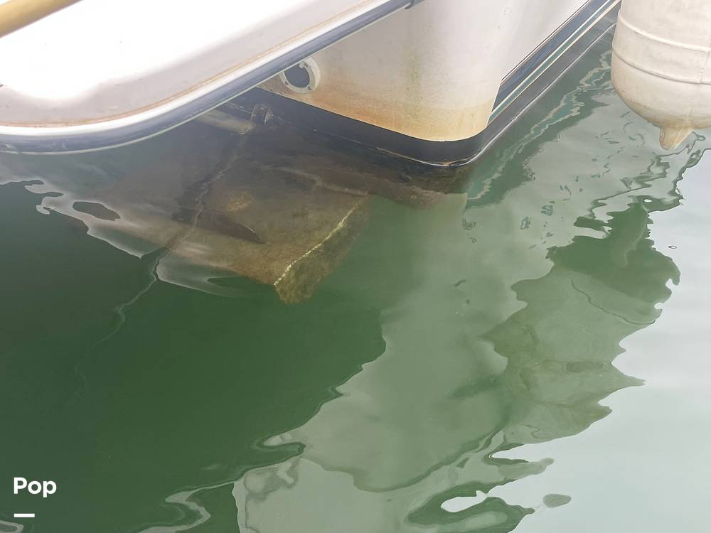 Slide: The Image of Bayliner Ciera Express 2859 1997 - 15294714