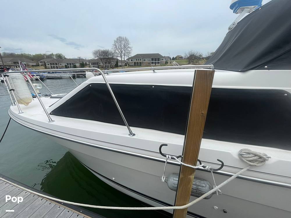 Slide: The Image of Bayliner Ciera Express 2859 1997 - 15294752
