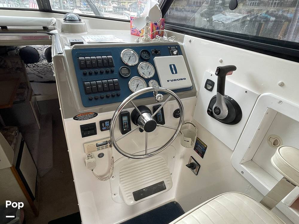 Slide: The Image of Bayliner Ciera Express 2859 1997 - 15294775