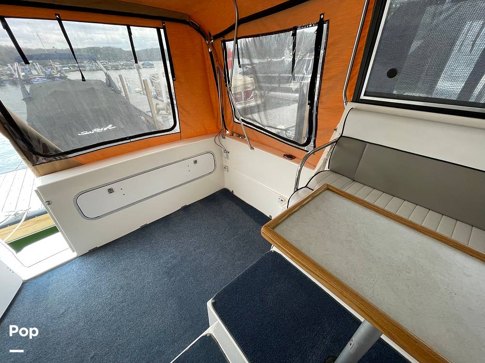 Slide: The Image of Bayliner Ciera Express 2859 1997 - 15294786