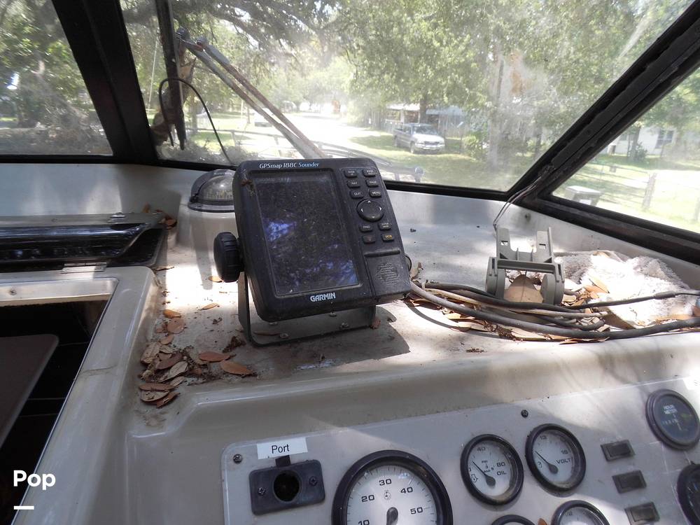 Slide: The Image of Bayliner Ciera Express 2859 1999 - 12625784