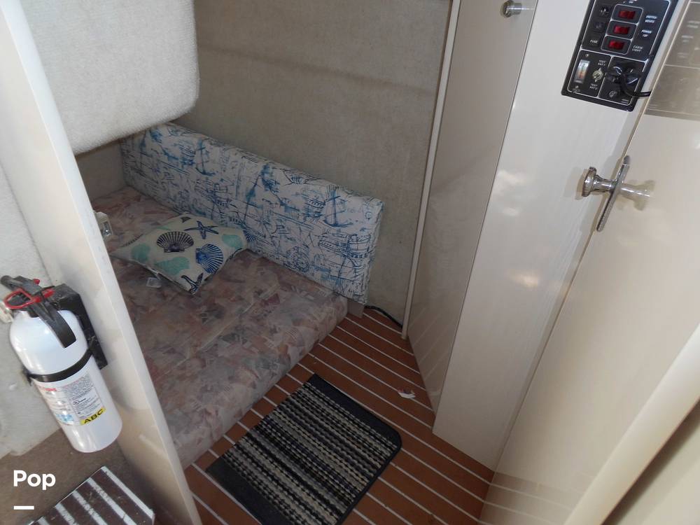 Slide: The Image of Bayliner Ciera Express 2859 1999 - 12625788