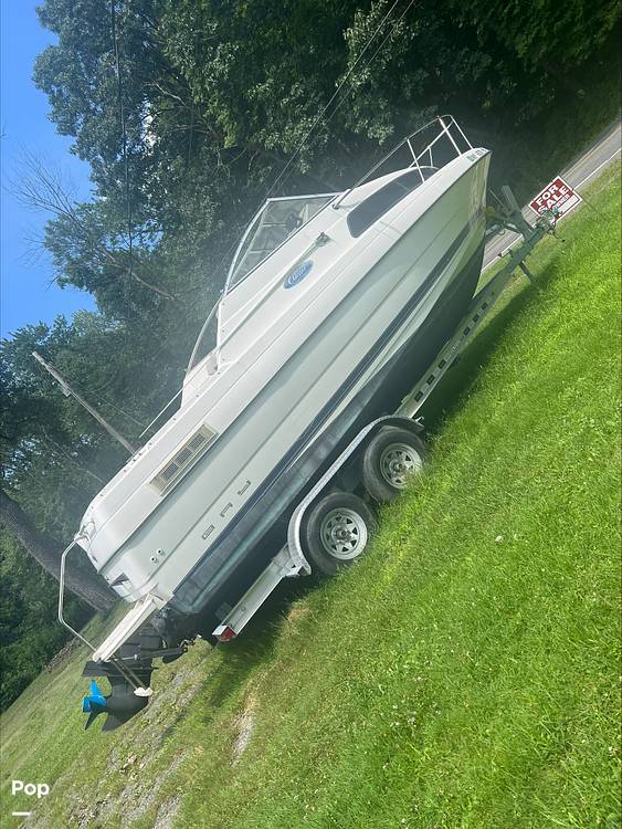 Slide: The Image of Bayliner Classic 222 2005 - 12890219