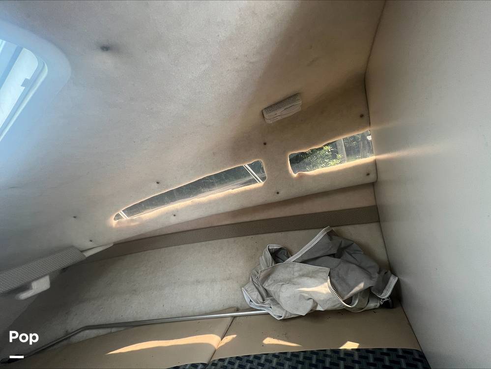 Slide: The Image of Bayliner Classic 222 2005 - 12890223