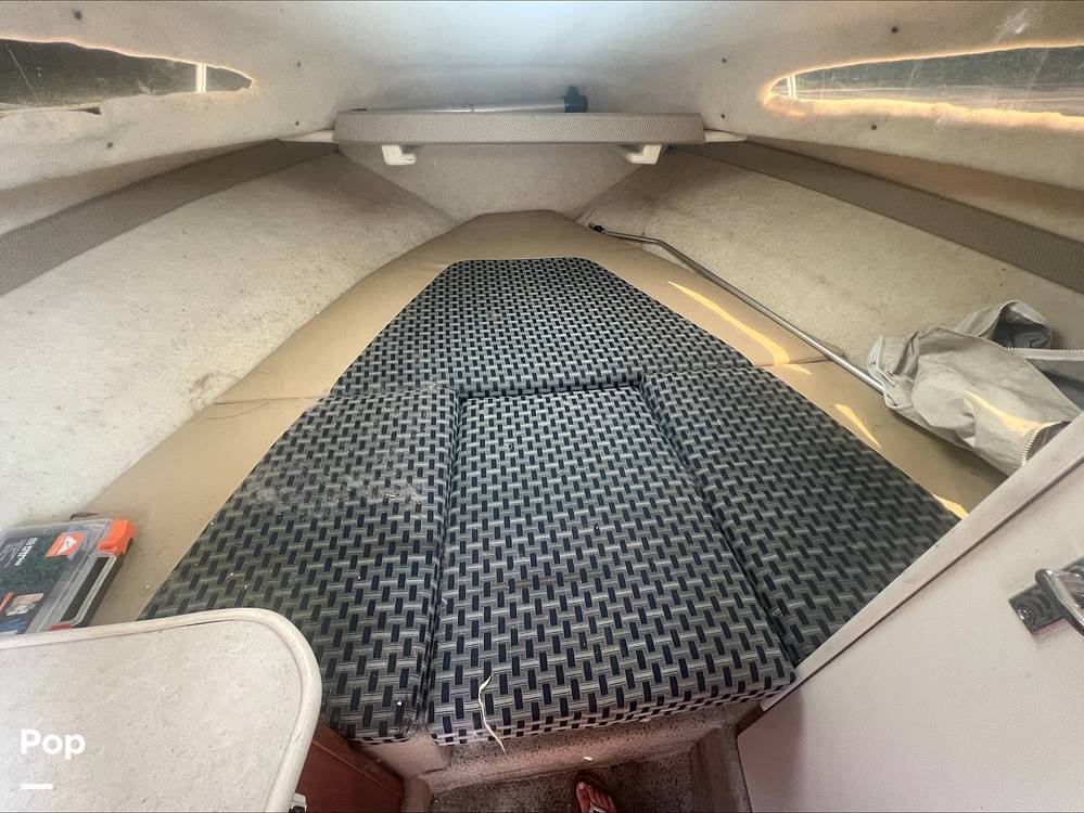 Slide: The Image of Bayliner Classic 222 2005 - 12890225