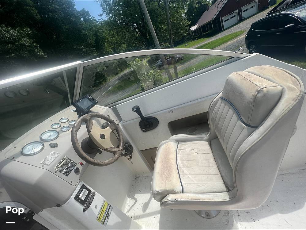 Slide: The Image of Bayliner Classic 222 2005 - 12890231