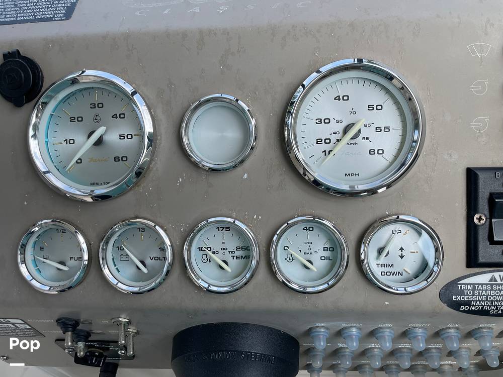 Slide: The Image of Bayliner Classic 242 2004 - 15814049