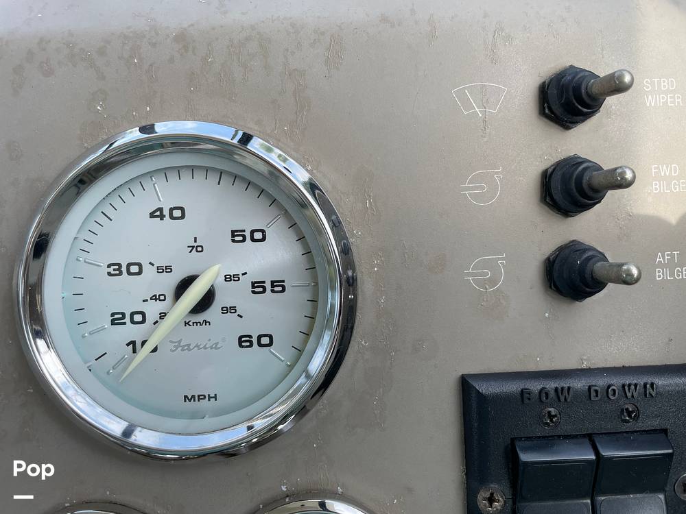 Slide: The Image of Bayliner Classic 242 2004 - 15814053