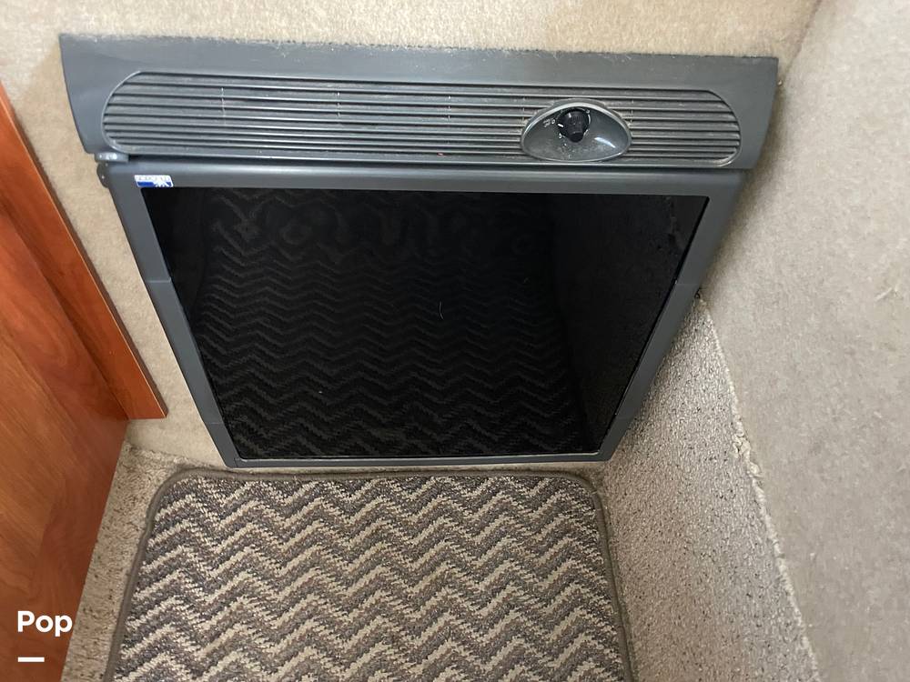 Slide: The Image of Bayliner Classic 242 2004 - 15814063