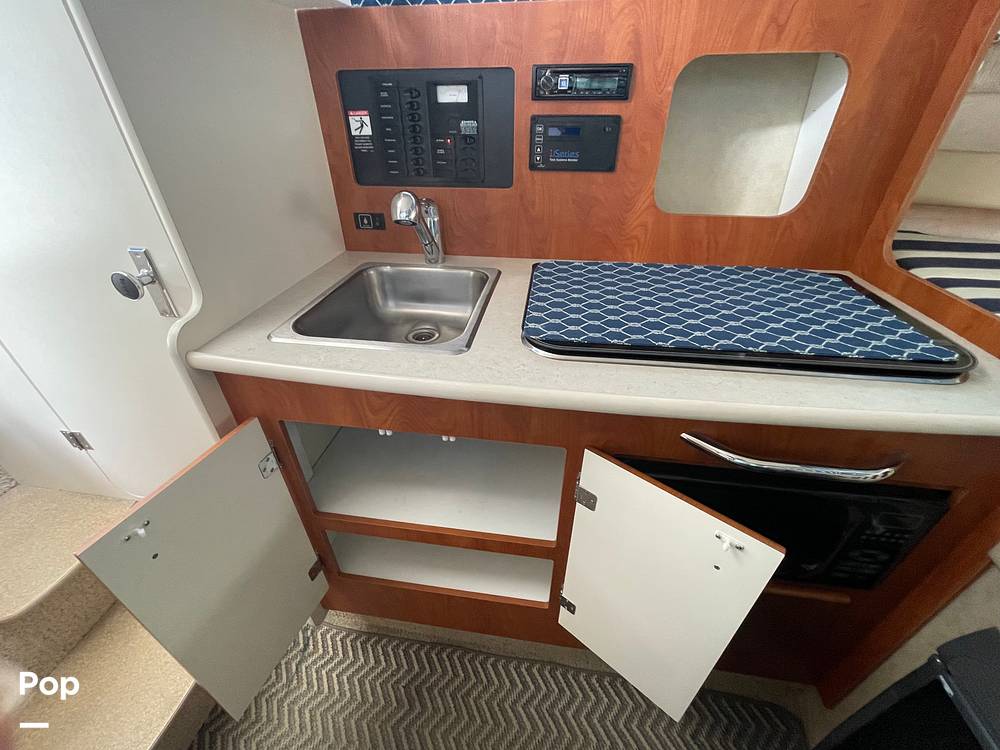 Slide: The Image of Bayliner Classic 242 2004 - 15814066