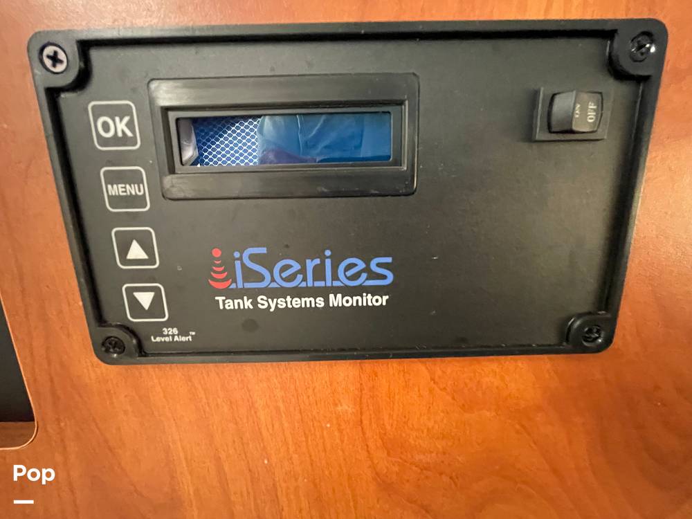 Slide: The Image of Bayliner Classic 242 2004 - 15814069