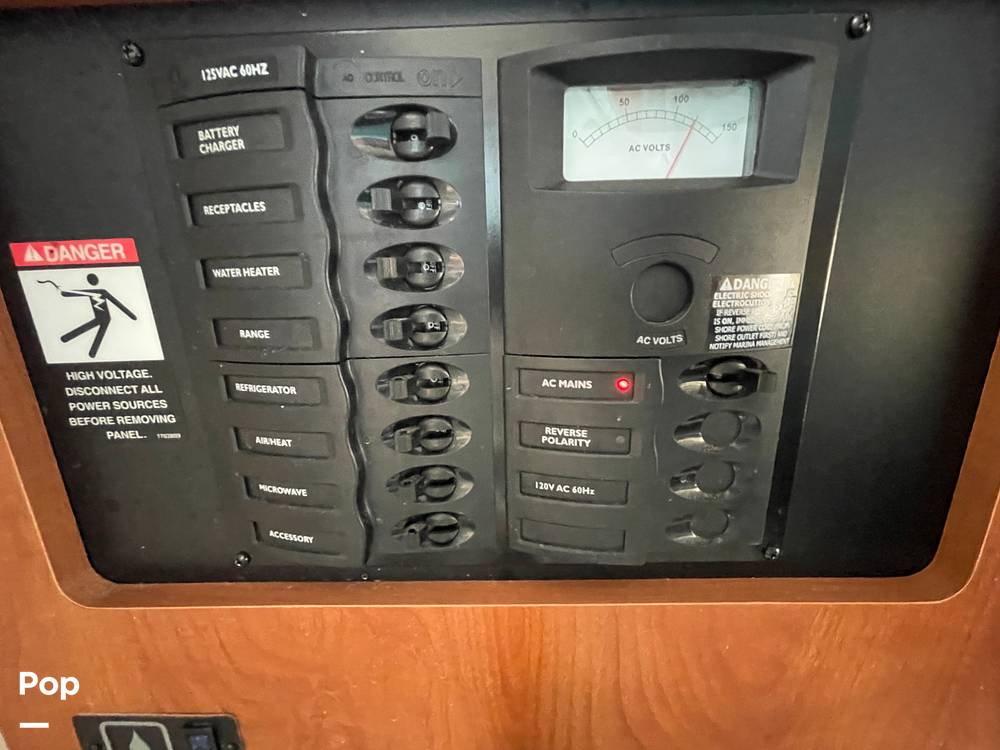 Slide: The Image of Bayliner Classic 242 2004 - 15814071