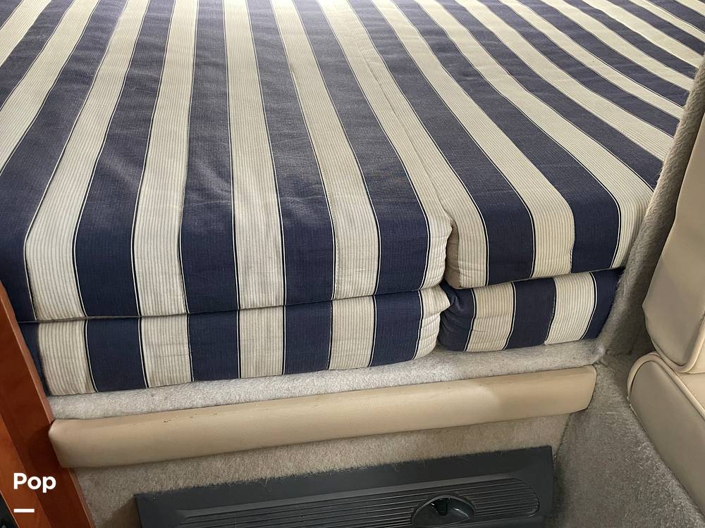 Slide: The Image of Bayliner Classic 242 2004 - 15814079