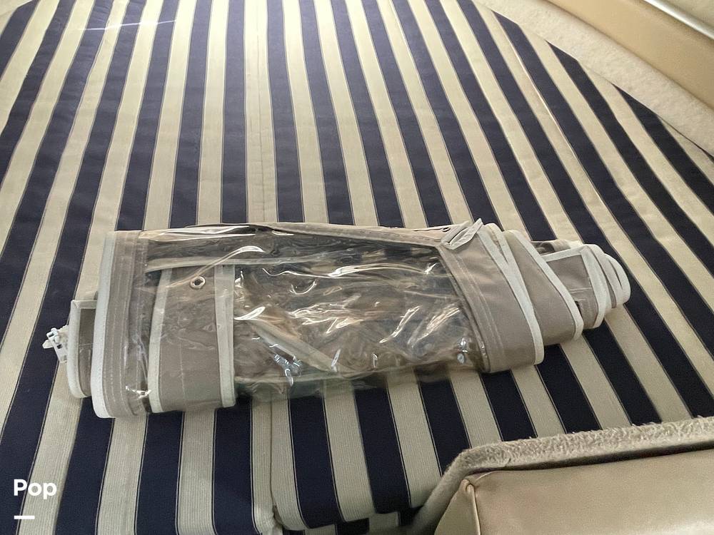 Slide: The Image of Bayliner Classic 242 2004 - 15814080