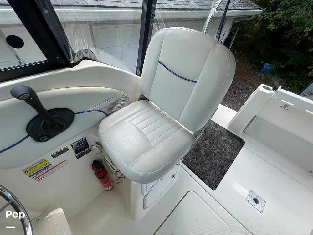 Slide: The Image of Bayliner Classic 242 2004 - 15814086