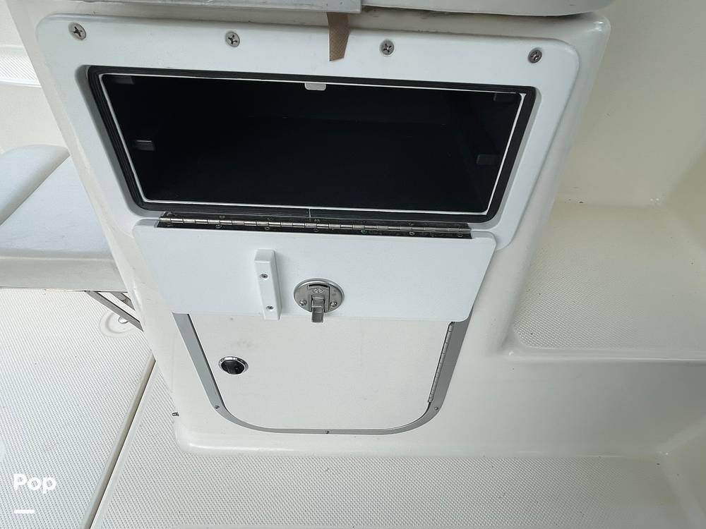 Slide: The Image of Bayliner Classic 242 2004 - 15814092