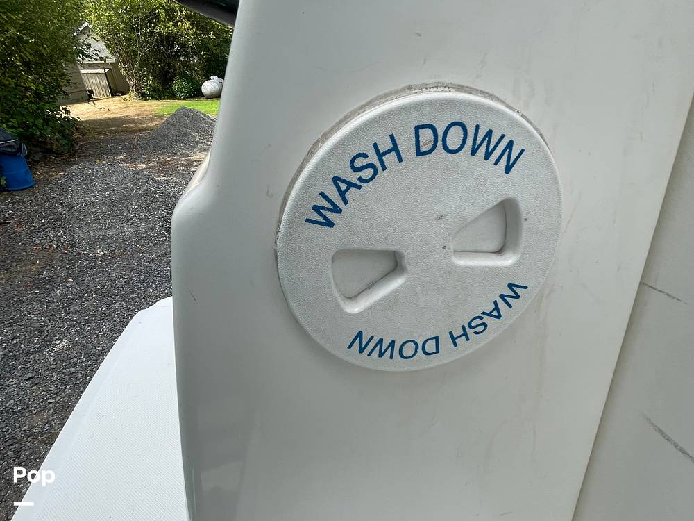 Slide: The Image of Bayliner Classic 242 2004 - 15814097