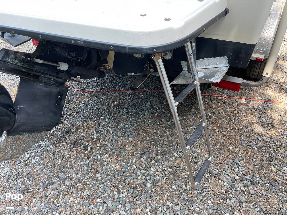 Slide: The Image of Bayliner Classic 242 2004 - 15814099