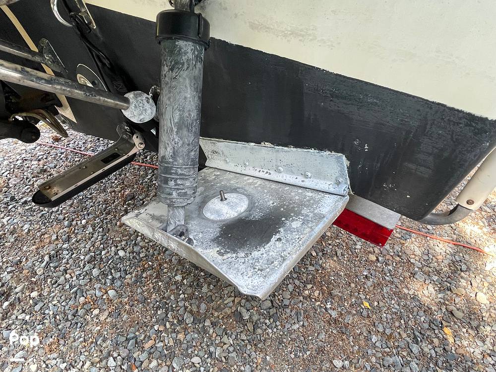 Slide: The Image of Bayliner Classic 242 2004 - 15814107